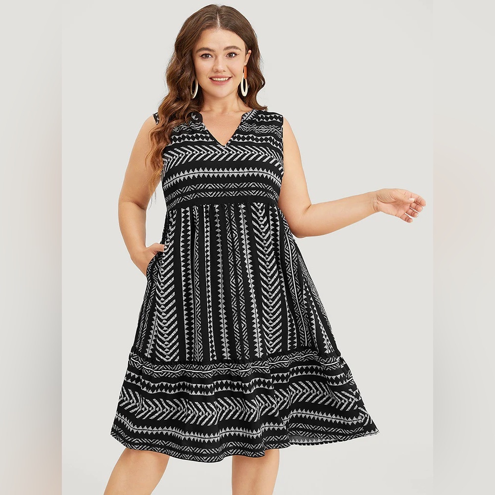 Black and White Patterned Sleeveless Dress